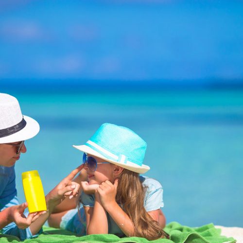 How to be sun smart with your kids this summer! By Dr. Manal Adi